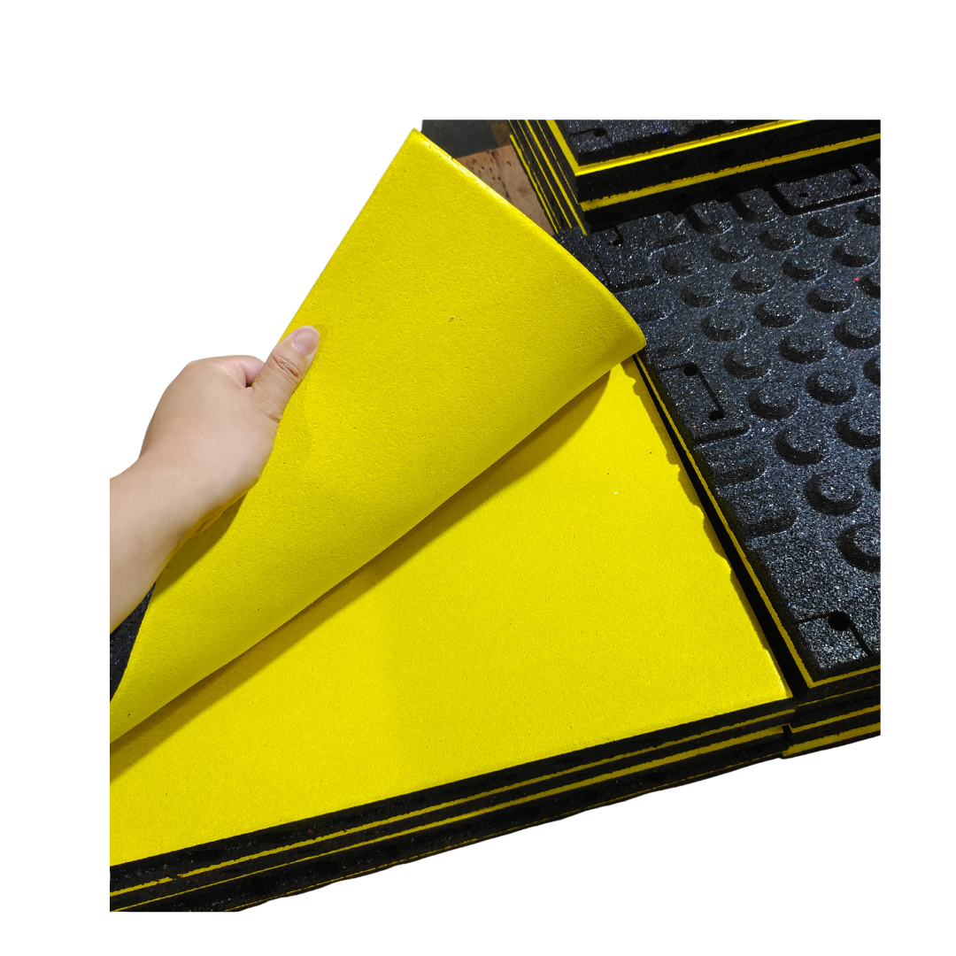 100%カラーポイント複合ゴム床タイル